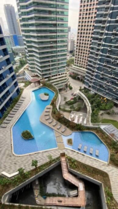 Great View 1 Bedroom Condo In Makati Near Trident Tower Manilla Buitenkant foto