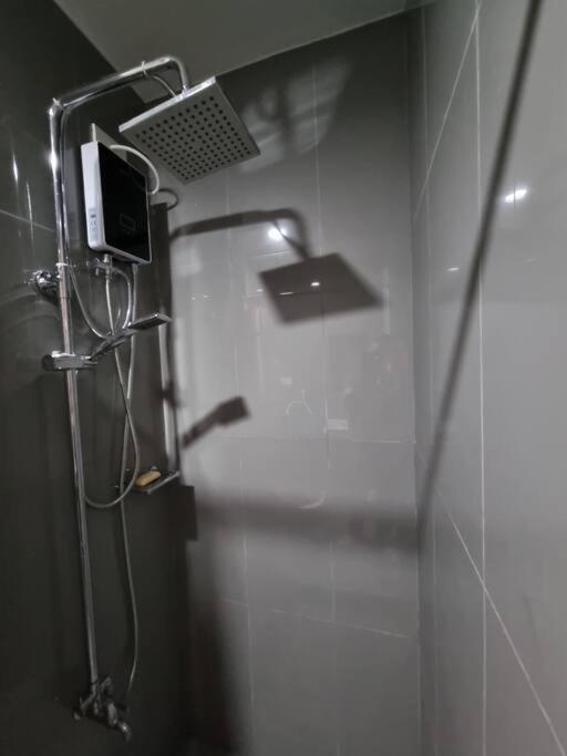 Great View 1 Bedroom Condo In Makati Near Trident Tower Manilla Buitenkant foto