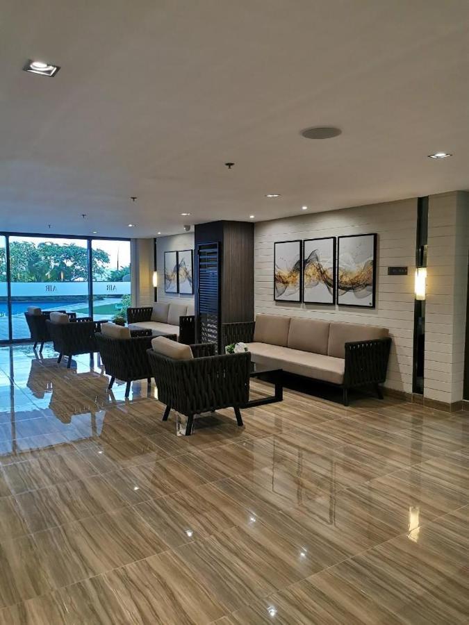 Great View 1 Bedroom Condo In Makati Near Trident Tower Manilla Buitenkant foto